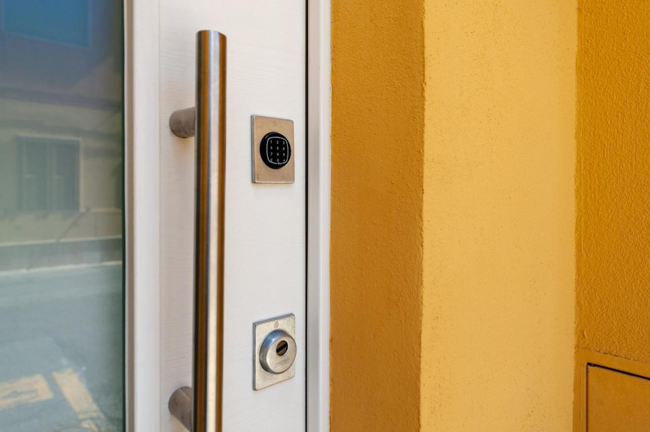 Lemon'S Apartment Elmas Exterior photo